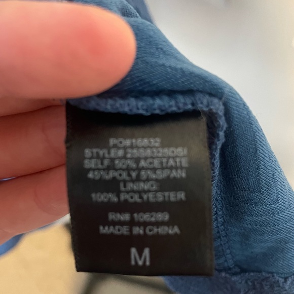 FREE w/ Purchase Trixxi Clothing Company - Blue Short-Sleeve V-Neck Dress | M - Picture 7 of 8